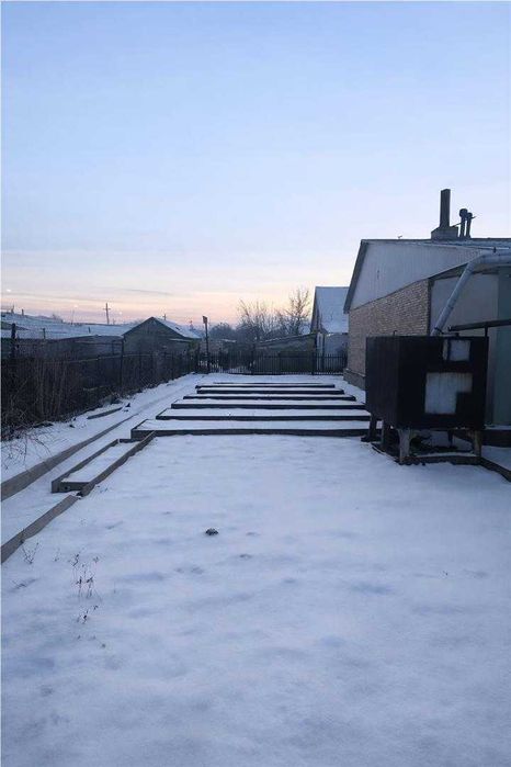 Огромный дом в Сортировке