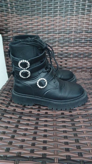 Високи боти "ЗАРА"