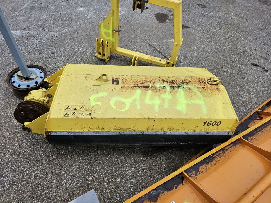 Tocator resturi vegetale