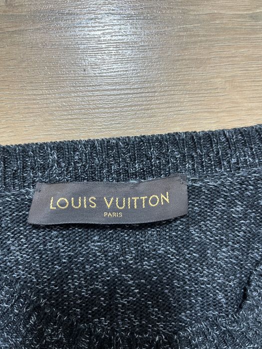 Louis Vuitton мъжки пуловер L