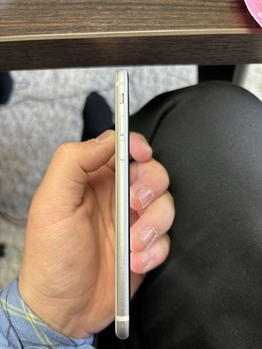 Iphone se 128gb 77% акб