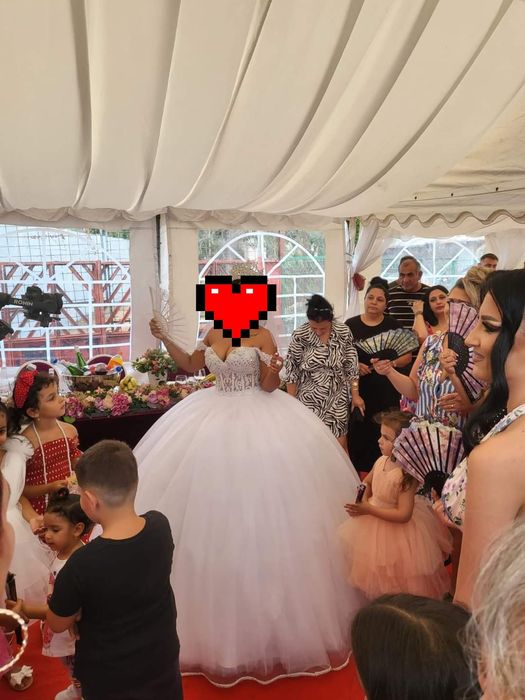 Rochie de mireasa făcută pe comanda