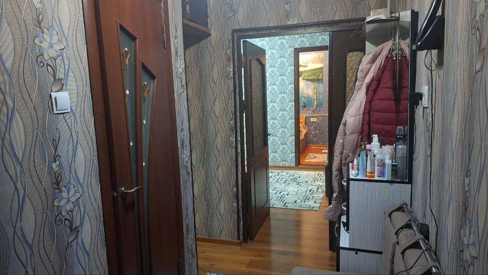 срочно продается квартира 1*2/1/5 на Кадышева