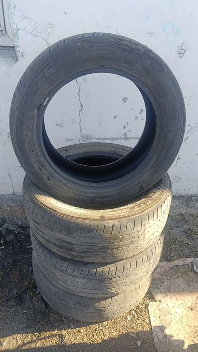 Продам комплект шин 235/55/R18