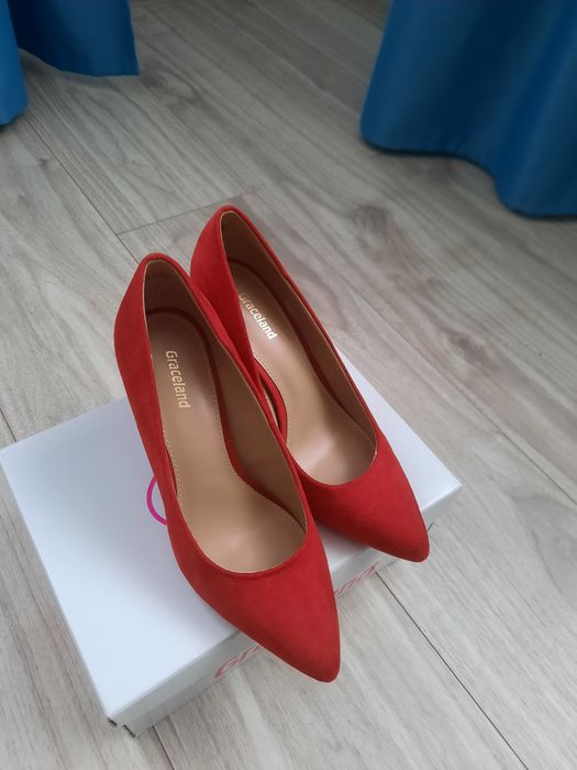 Pantofi stileto marimea 36