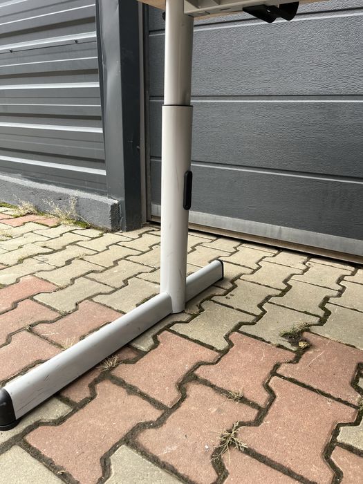 Masă birou – blat 160 × 80 cm – Preț 250 lei