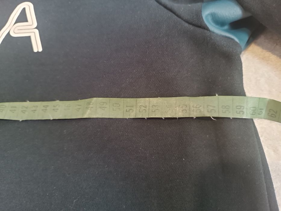 Суичър-Nike XL..