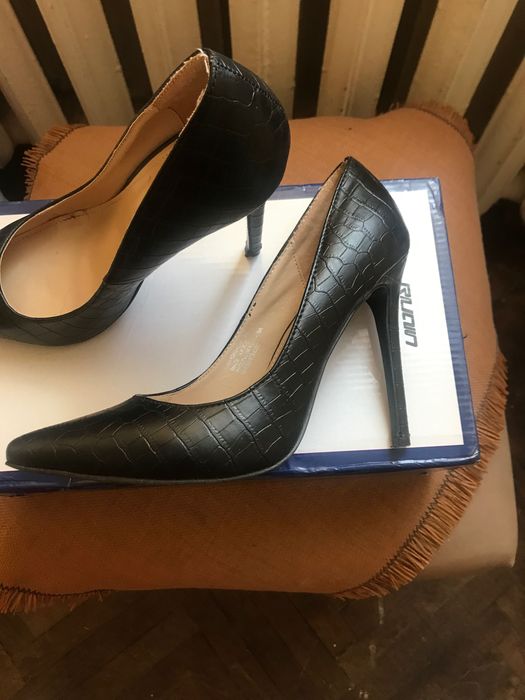 Дамски високи токчета