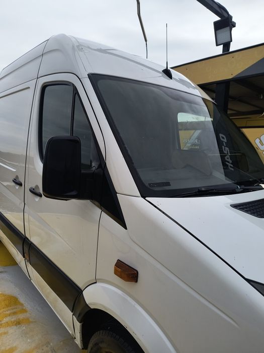 Vând Volkswagen Crafter