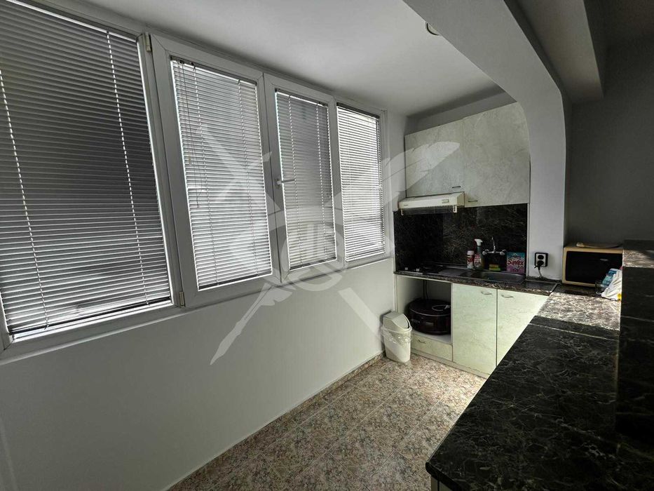 Продава се Двустаен апартамент в Пловдив, Изгрев - 48 кв.м за 1355 €/кв.м - Снимка #4