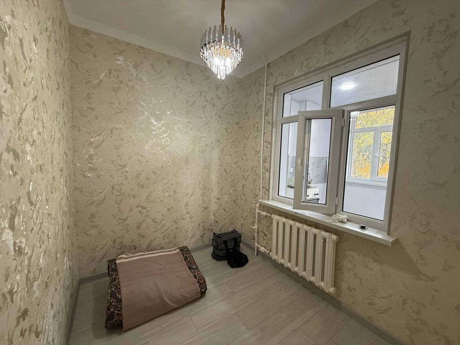 СРОЧНО !! продается квартира в Яшнабаде 1/1/4 ( 39 кв/м ) Панеллый