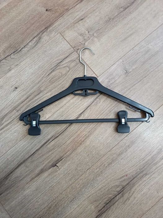 Вешалки, плечики