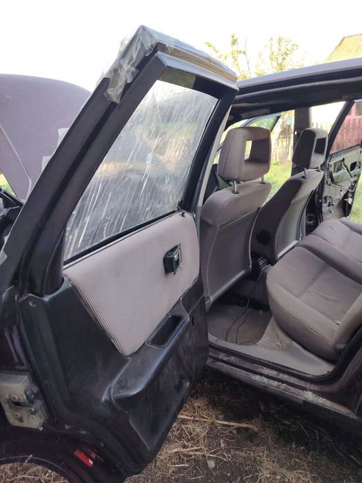 Ауди 80 б4 1.8 продам