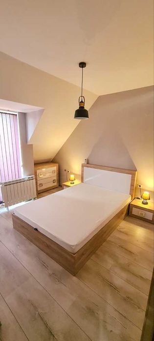 Дава се под наем Тристаен апартамент в Русе, Център - 96 кв.м за 560 € - Снимка #4