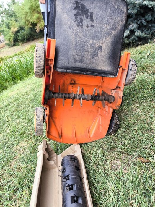 Verticultor și aerator gazon ATIKA VT 32 ,1300 W- Functionala
