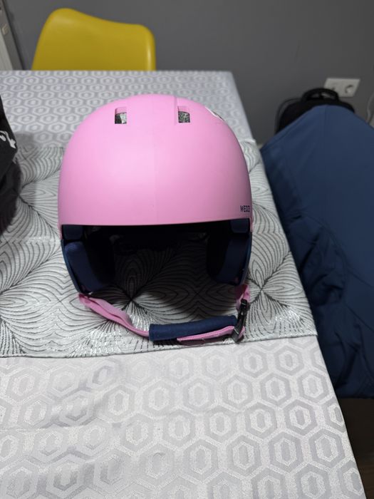 Vand 2 buc Casca schi pentru adulti si 1 buc copii