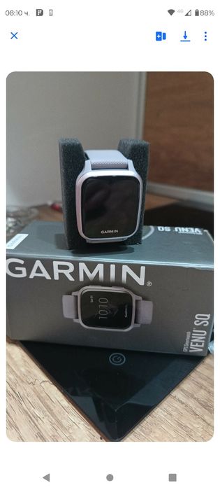 Смарт часовник Garmin Venu Sq