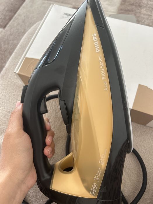 Парна ютия Phiilips azur 7000 series 2800W