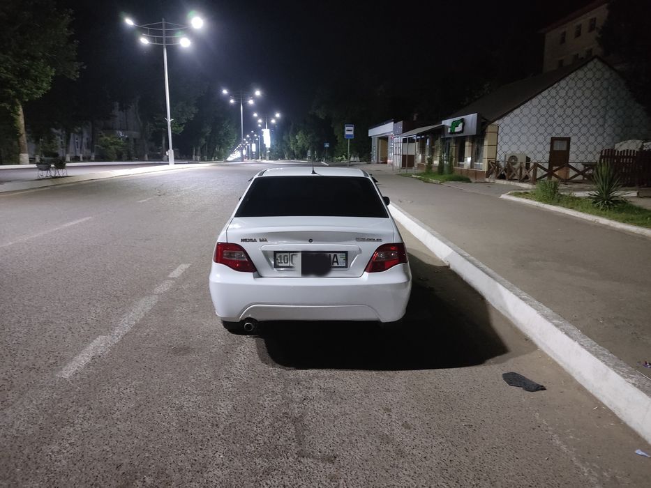 Nexia 2 xolati yaxshi yurip turgan moshina kraska toza