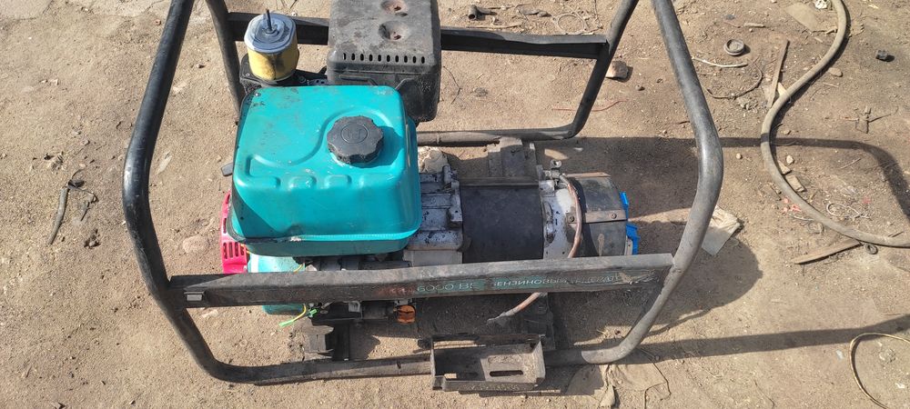 Продам Бензиновый Генератор Alteco