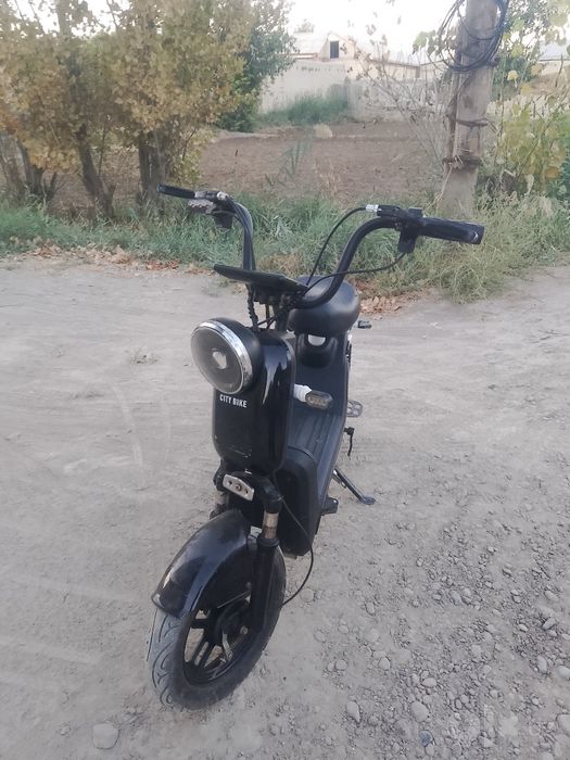 Skuter sotiladi.holati zurrrrr