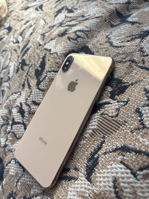 iphone XS max Face ID есть