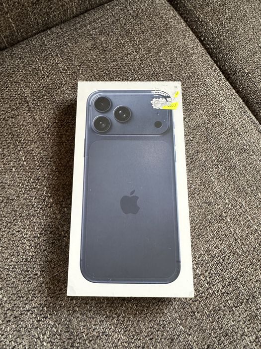 iPhone 17 pro max 256GB Deep Blue