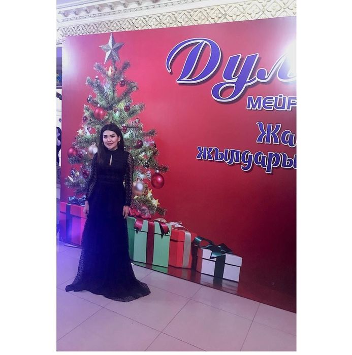 Платье хороший состояние вечерные платье