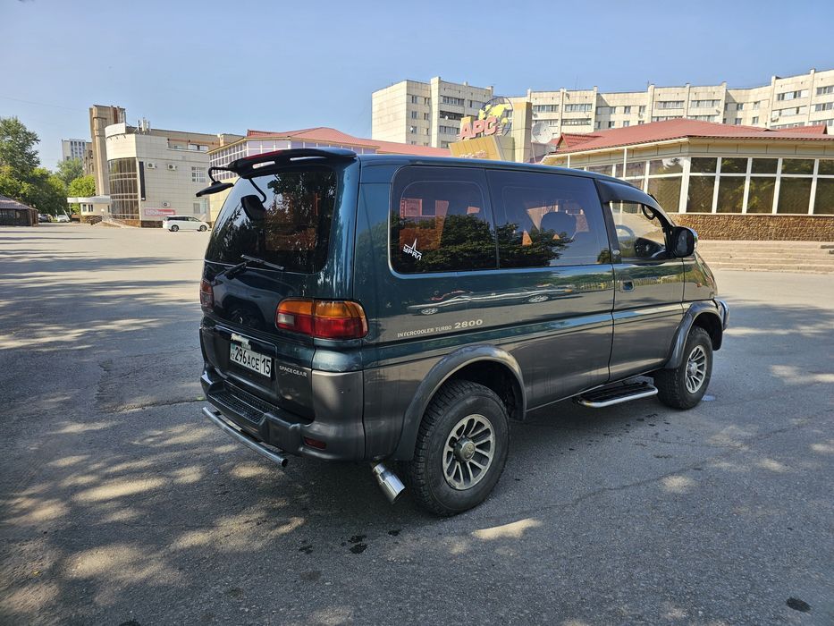 Mitsubishi Delica 2.8 D