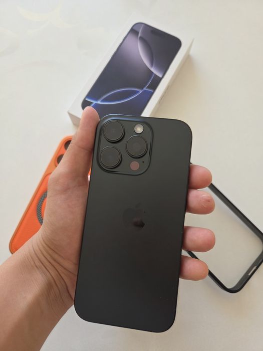 Apple iPhone 16 Pro