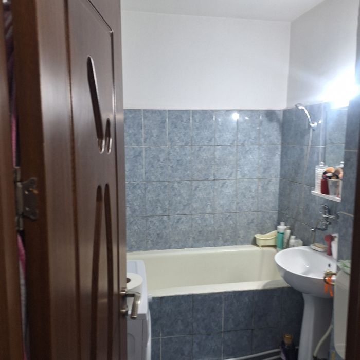 Vand Garsoniera Craiovei etaj 3