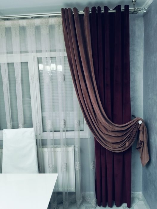 De vânzare draperii catifea (vișiniu/roz pudră),și perdea roz/pudră.