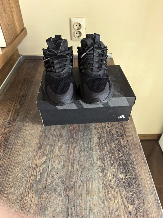 Маратонки Adidas boots v2