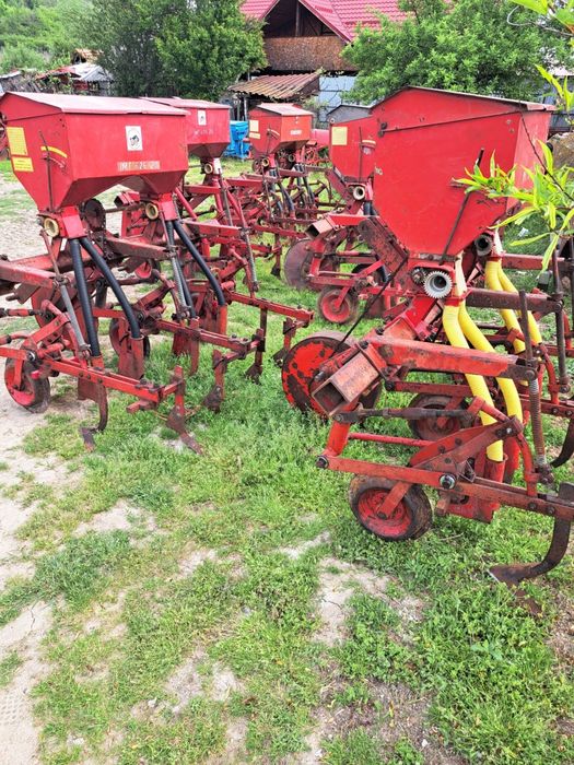 Prasitori sârbești pe 3 rânduri cu fertilizare