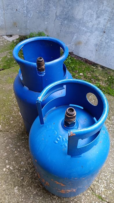 Газови бутилки 2бр.