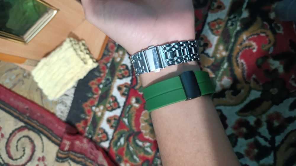 Екы сагат сатылады