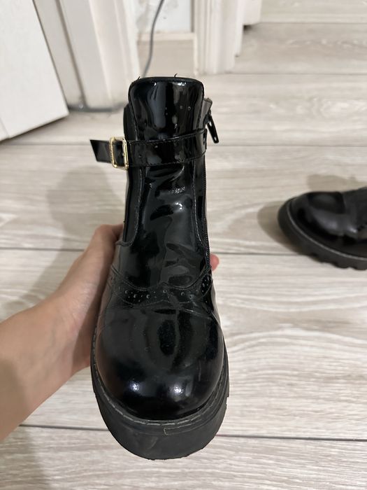 Демисезонная обувь на девочку