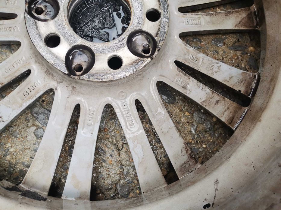 Продавам 3 броя гуми с джанти за мерцедес W 207 17 цола 7.5 ширина