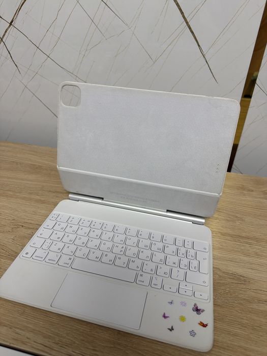 Продам б/уMagic Keyboard pro