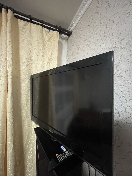 Продам телевизор