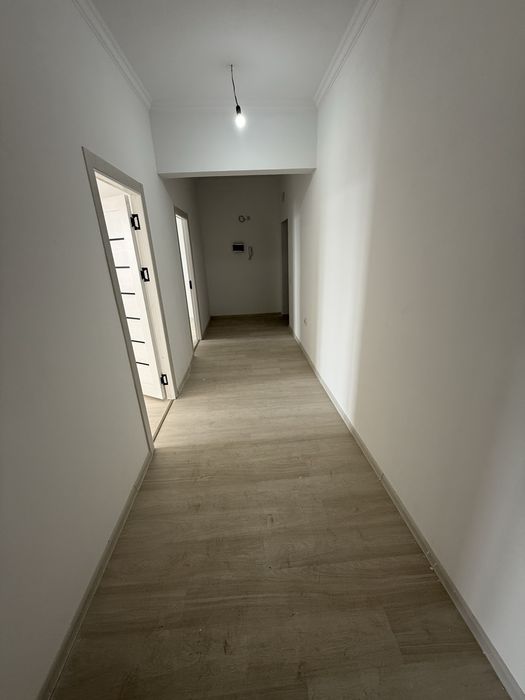 Срочна сотилади сергели бобир  махалла навастройка