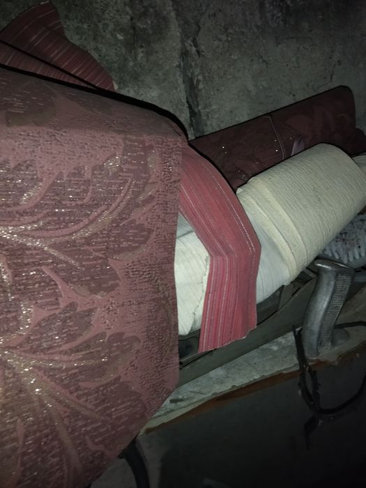 Обои остатки продам