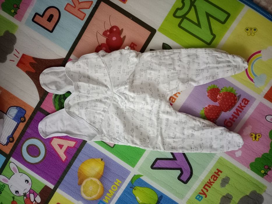 Продам детские вещи