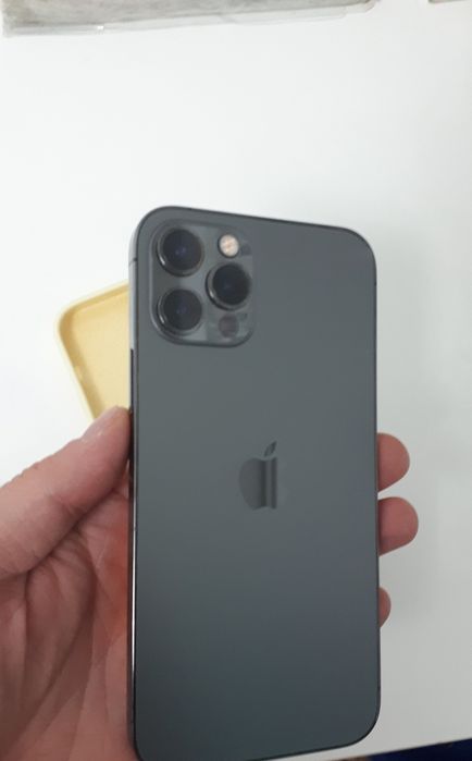 Айфон 12про продам