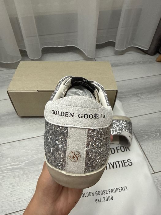 Golden Goose cu sclipici