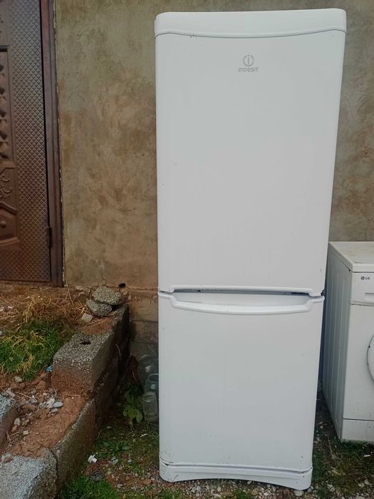 Холодильник запчастьке