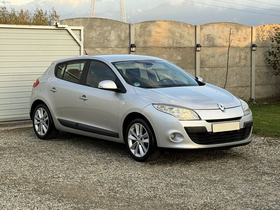 Renault Megane 3 -  2011 - 1.4 TCE -130 CP - Euro 5 - Navigatie - Climatronic - Jante