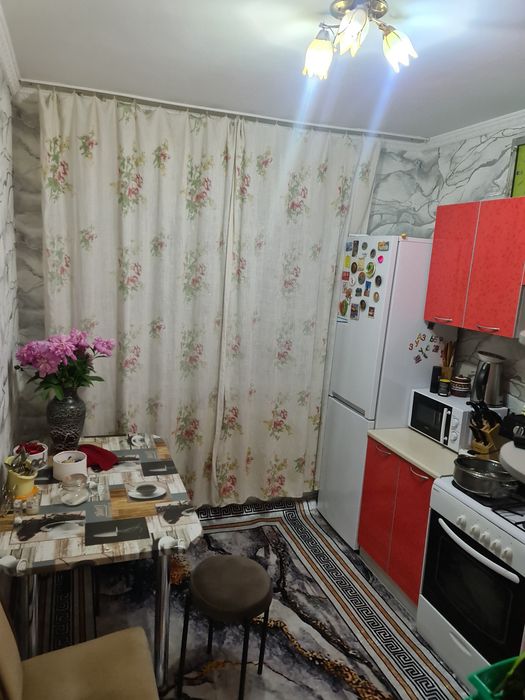 Продам двух комнатную квартиру