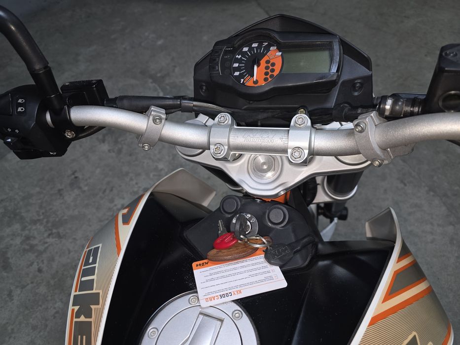 Мотоцикл KTM 690 DUKE