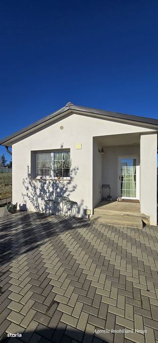 Casă nouă la cheie in oras mobilata si utilata